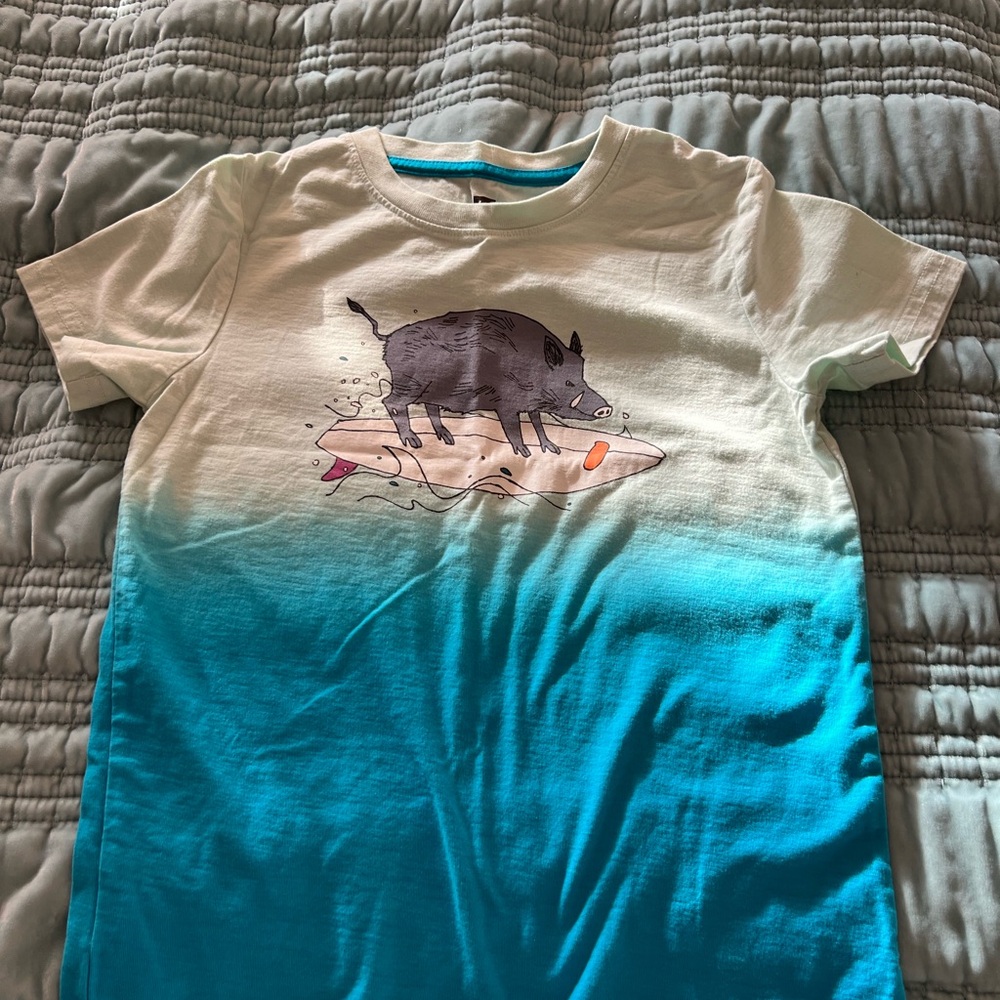 Tea Collection Blue and White Short Sleeve Tee with Graphic Design